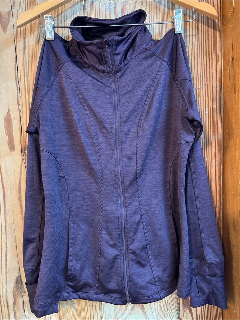 Apana M Women's Full-Zip Jacket in eggplant, plum